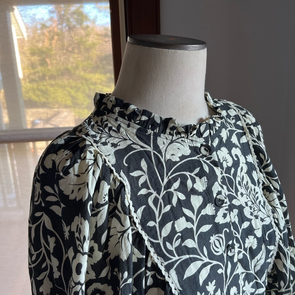 Bohme Black and Cream Floral Blouse - Picture 3 of 6